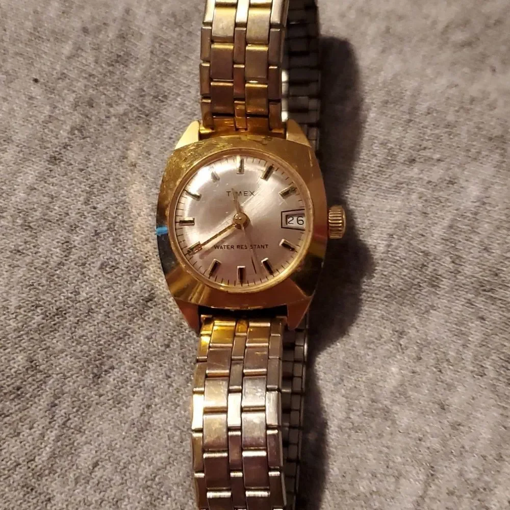 Lot of 3 Antique Wind Up Watches Timex Date & Supreme Bangle Watch‎ Silver Gold